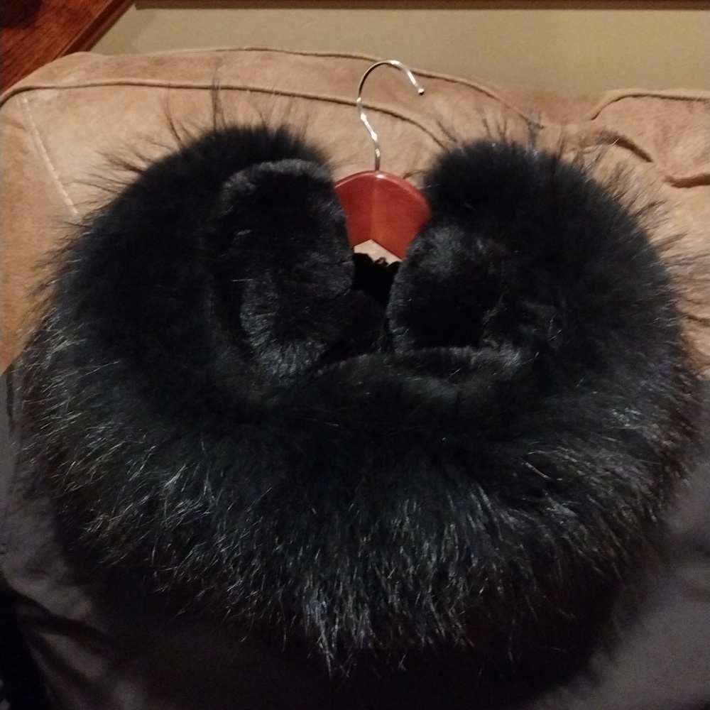 Woman's bomber coat - Picture 3 of 9